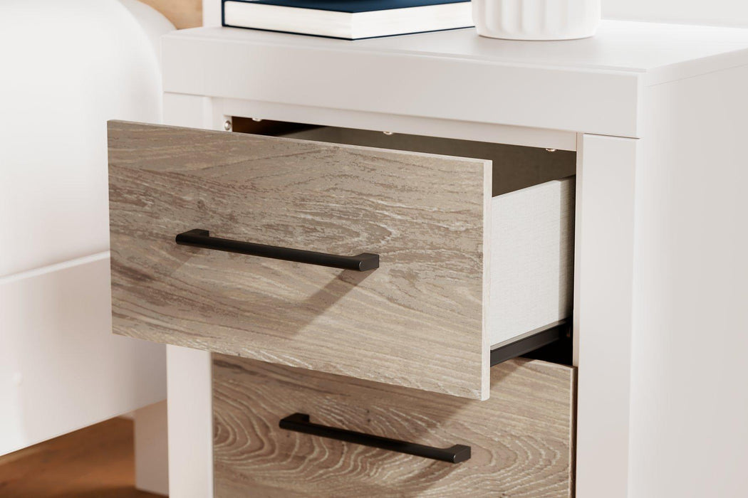 Charbitt Nightstand