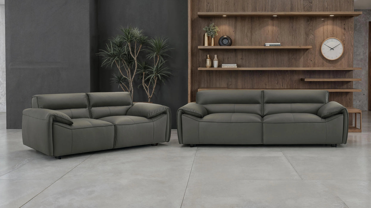 Buxton Loveseat